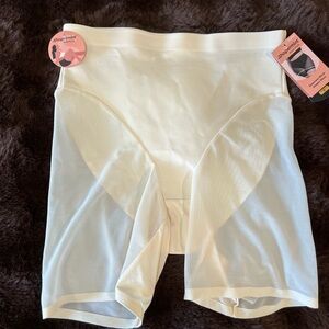 Shapermint empower mesh shaper short